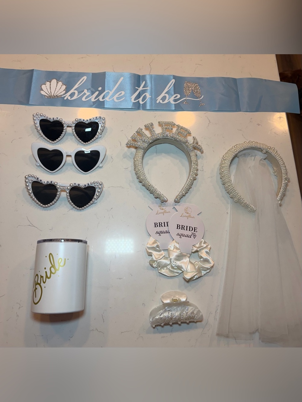 Bride to Be White & Pearl Bridal Accessory Set